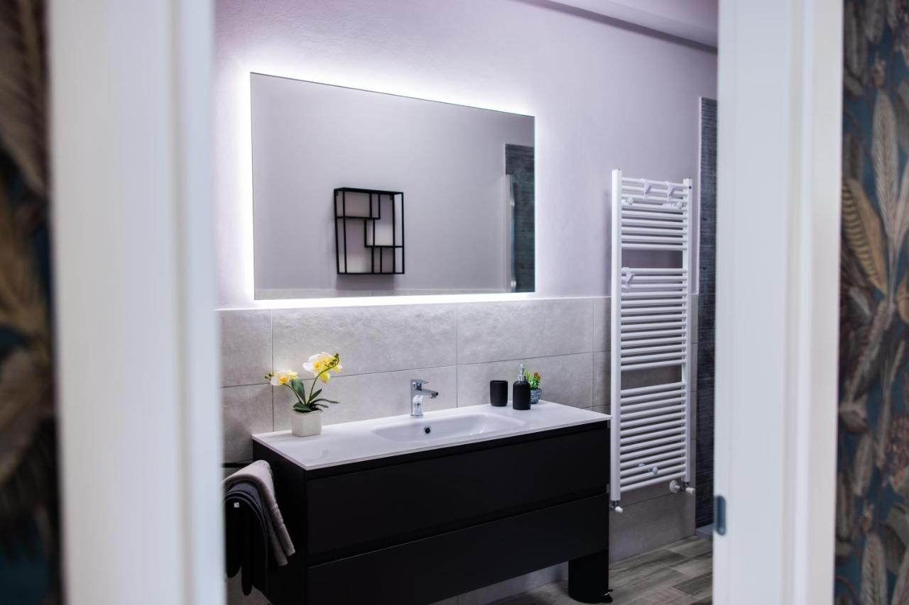Апартаменты H11 Luxury Sanremo Centro - Elegante - Casino Экстерьер фото