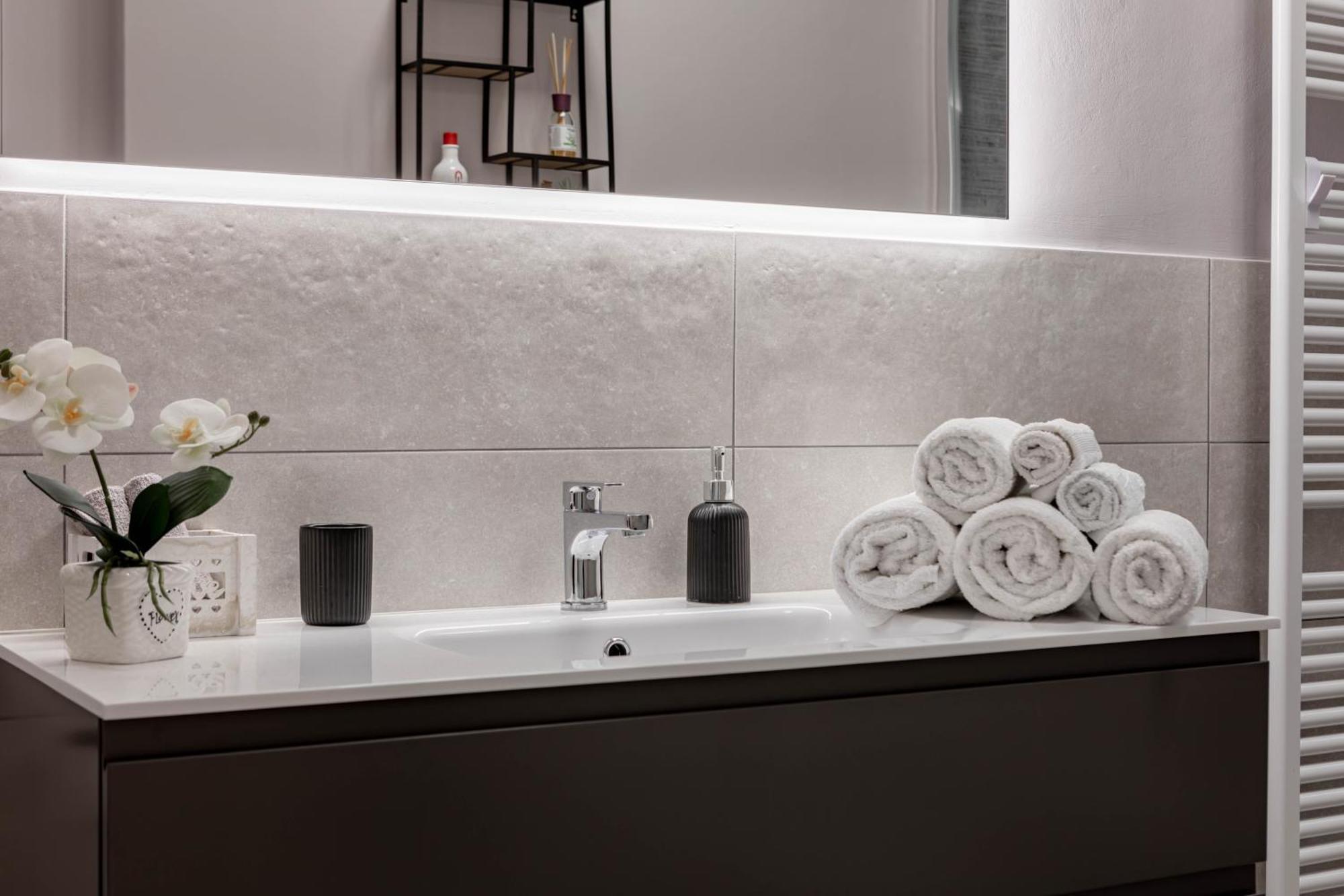 Апартаменты H11 Luxury Sanremo Centro - Elegante - Casino Экстерьер фото